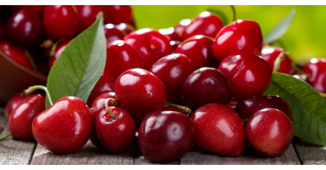 Dieta cu visine: Arde eficient grasimea de pe abdomen