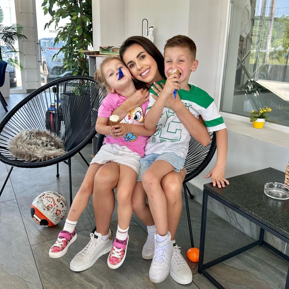 Georgiana Lobonț, de 3 x mămică! Artista este însărcinată și le-a dat vestea urmăritorilor săi