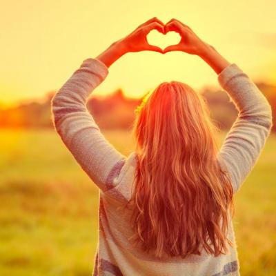 Vrei sa atragi dragostea adevarata in viata ta? Ghid de reusita