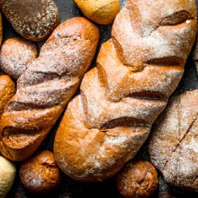 Câte calorii are pâinea? Îngrașă? Este sănătos să o consumăm?