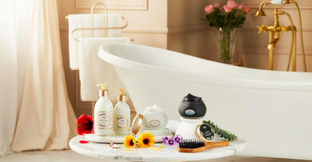 Noul ritual de reparare a părului: Your Hair, Your Light