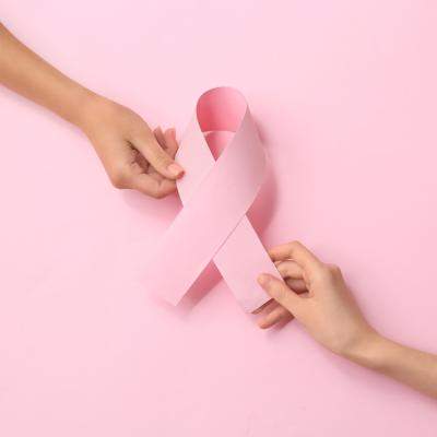 Palatul Cotroceni s-a iluminat în roz de Ziua Luptei împotriva Cancerului de Sân. Mesajul transmis de Mirabela Grădinaru 