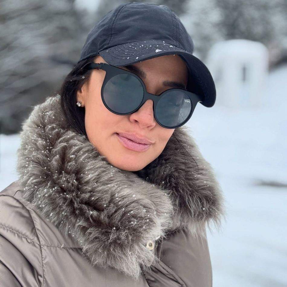 A purtat din nou rochia creată de Andreea Raicu și a atras toate privirile! Apariția Mirabelei Grădinaru care a surprins 