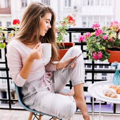 Amenajarea unui balcon de vis cu doar 5 obiecte!