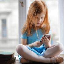 Ce ar trebui sa se intample ca ai nostri copii sa nu mai stea atata pe retelele de socializare