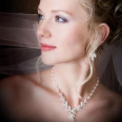 15+1 Bijuterii florale pentru ocazii speciale