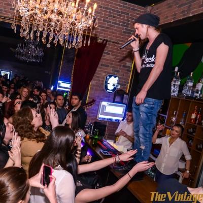 Alex Mataev si-a sarbatorit ziua de nastere pe scena The Vintage 