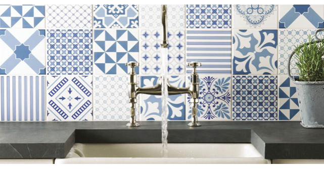 Ce obiecte amplasezi pe blatul de bucatarie?