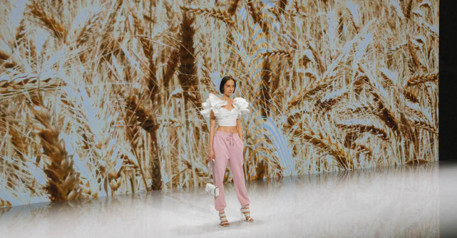 Modivo si Epantofi.ro Supervision Fashion Show: Noile tendinte la un click distanta