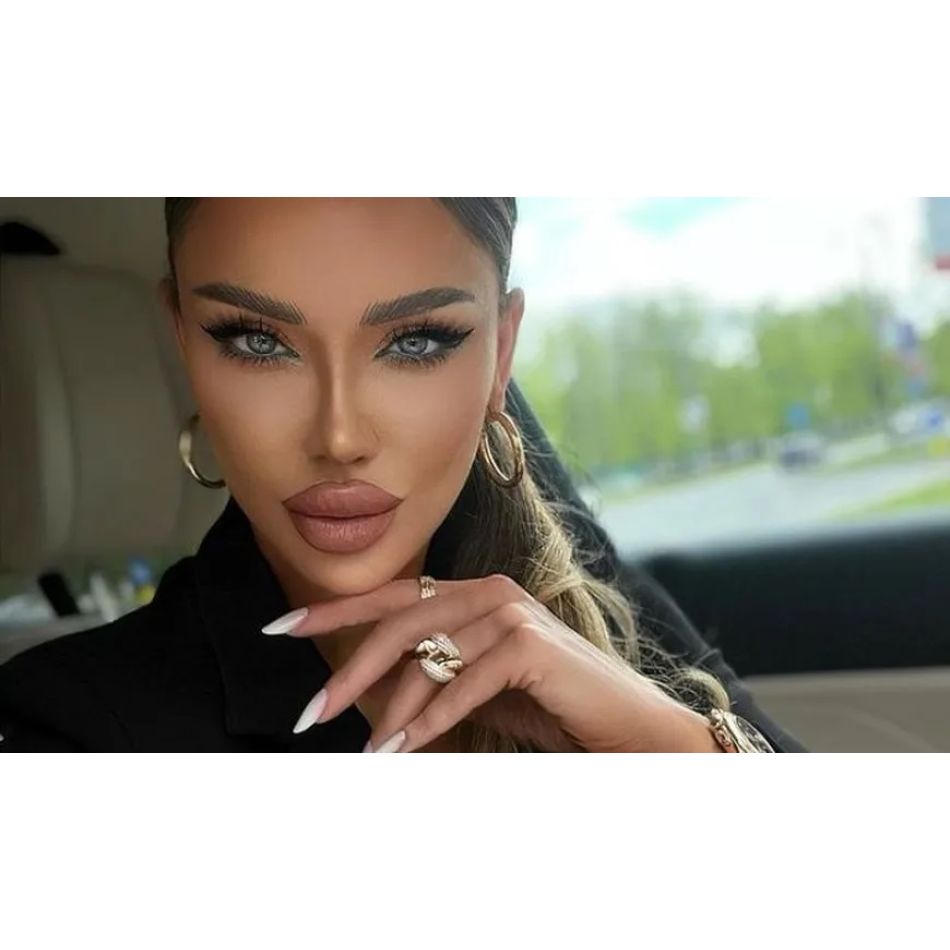 Bianca Drăgușanu își asumă toate operațiile estetice pe care le-a făcut: M-am tăiat, m-am operat, m-am croșetat, e dureros...