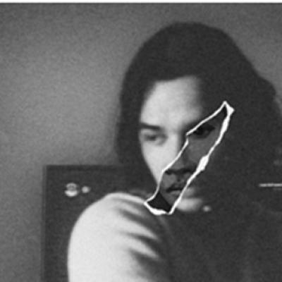 rareș cântă despre acea Jumătate