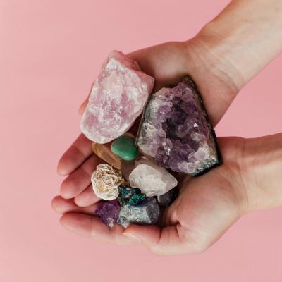 3 cristale pe care sa le iei cu tine in vacanta