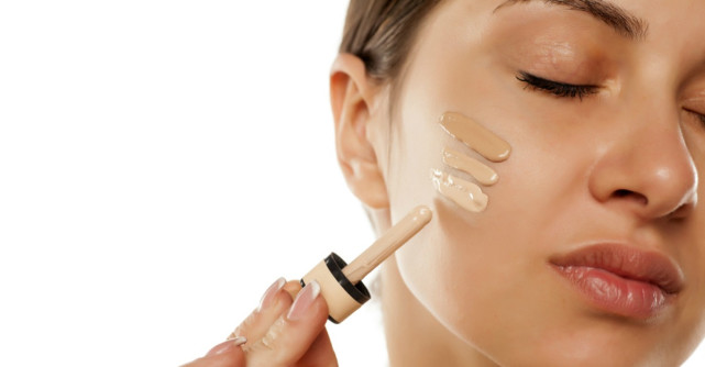 Cum ascunzi petele de la soare. 6 pasi catre machiajul perfect