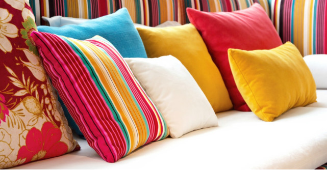 8 perne decorative de inspirație romantică pentru un colț cu armonie