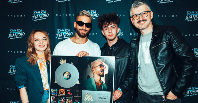 Maluma, premiat cu Discul de Platină de către Cat Music