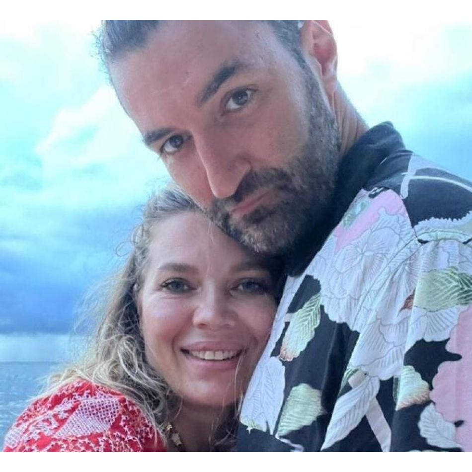 Gina Pistol și Smiley, imagini de la nunta de basm! Cei doi au petrecut până dimineață alături de cei 300 de invitați