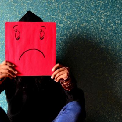 Trei trasaturi de caracter care ii pun pe ceilalti pe fuga