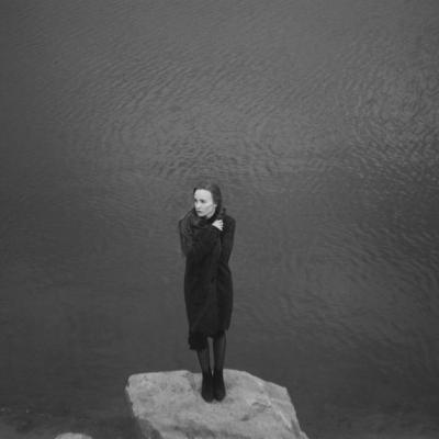 Nu trebuie să fii într-o relație pentru a fi cu adevărat fericită