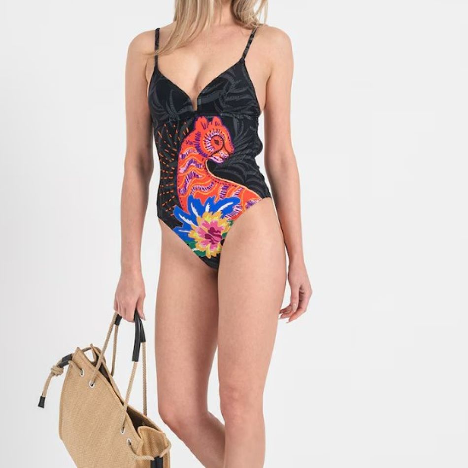 Descoperă 20 de modele de costume de baie întregi, cu care să furi toate privirile pe plajă