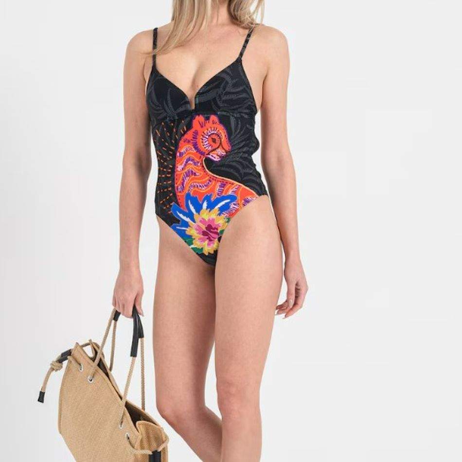 Descoperă 20 de modele de costume de baie întregi, cu care să furi toate privirile pe plajă