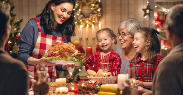 4 moduri prin care poți reinventa mâncarea rămasă de la masa de Crăciun