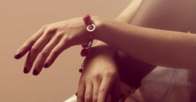 Video: Willow Smith danseaza prin foc