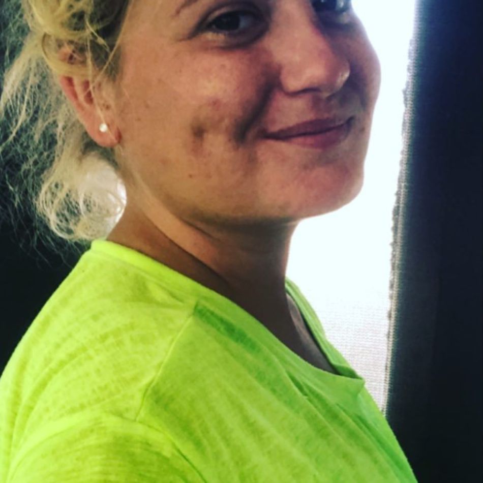 În ce situație disperată a ajuns fiica adoptivă a lui Ilie Năstase! Charlotte a ajuns pe străzi și cere bani pe social media
