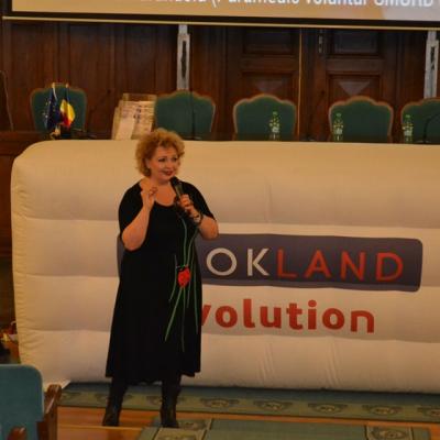 Peste 1,000 de tineri bucuresteni mai aproape de un viitor implinit