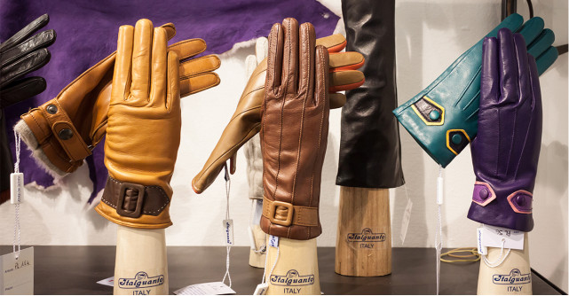 Manusi din piele pentru sezonul rece