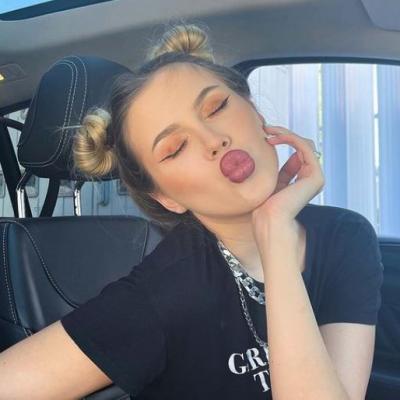 Emily Burghelea și Andrei, suflete pereche! Prin ce au putut să treacă cei doi și cum apariția fetiței i-a unit și mai mult?