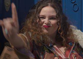 Netflix prezinta trailerul pentru Too Much (Prea Mult)