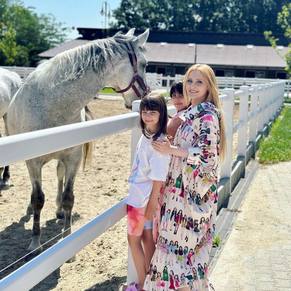 Alina Sorescu, victorie în instanță: programul de vizită stabilit inițial a fost suspendat pentru cele două fiice