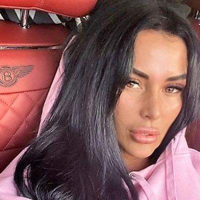 Daniela Crudu, mai senzuală  ca niciodată în cel mai minuscul costum de baie. Vedeta a încins spiritele pe Instagram