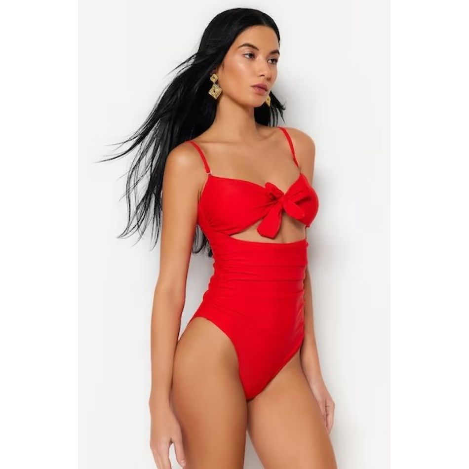 20 de costume de baie întregi care pun în valoare orice siluetă