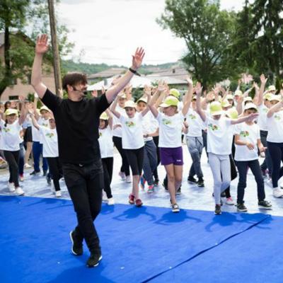 Cristina Neagu, Cătălina Ponor, Carmen Brumă și Mihai Petre  au strigat tare: ”Start la mișcare cu Tedi!”