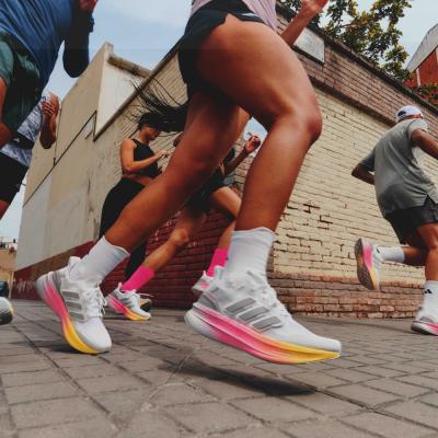 adidas prezintă noul ULTRABOOST 5 – gândit să ofere cel mai mare boost de energie de până acum