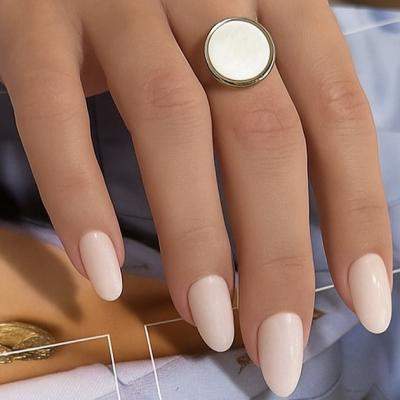 Cum stimulezi creșterea unghiilor: 10 sfaturi esențiale