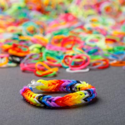 Bratarile din cauciuc, CANCERIGENE?! 20 de milioane de bratari au fost confiscate in Italia