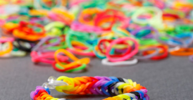 Bratarile din cauciuc, CANCERIGENE?! 20 de milioane de bratari au fost confiscate in Italia