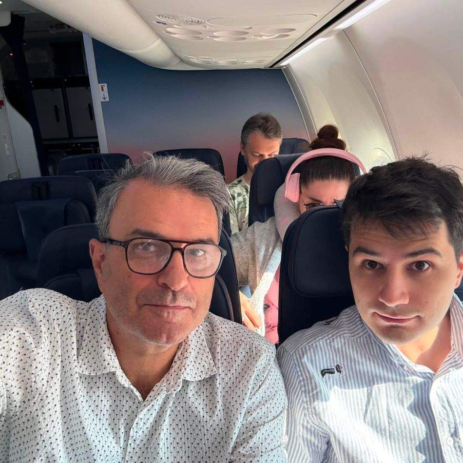 Lucian Mîndruță, emoții uriașe la absolvirea fiului său. Tânărul a devenit medic și calcă pe urmele mamei