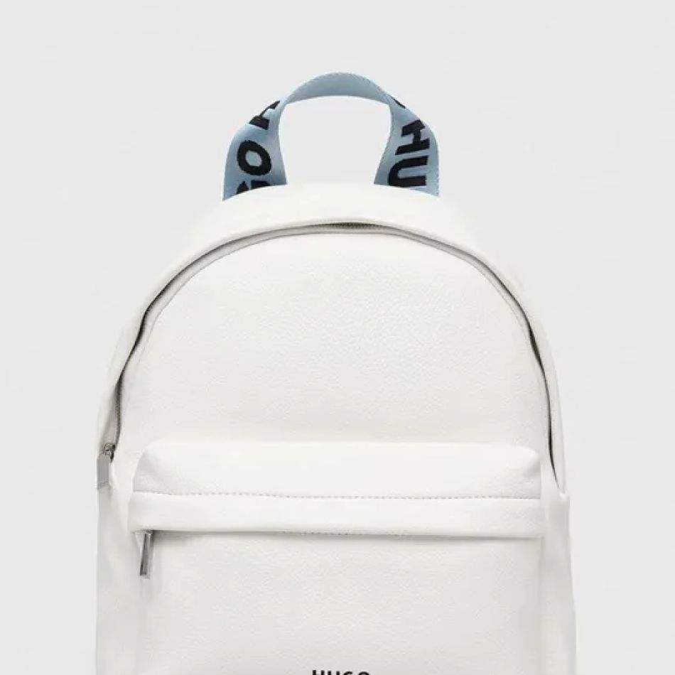 20 de modele de rucsac, perfecte chiar dacă nu te duci la școală