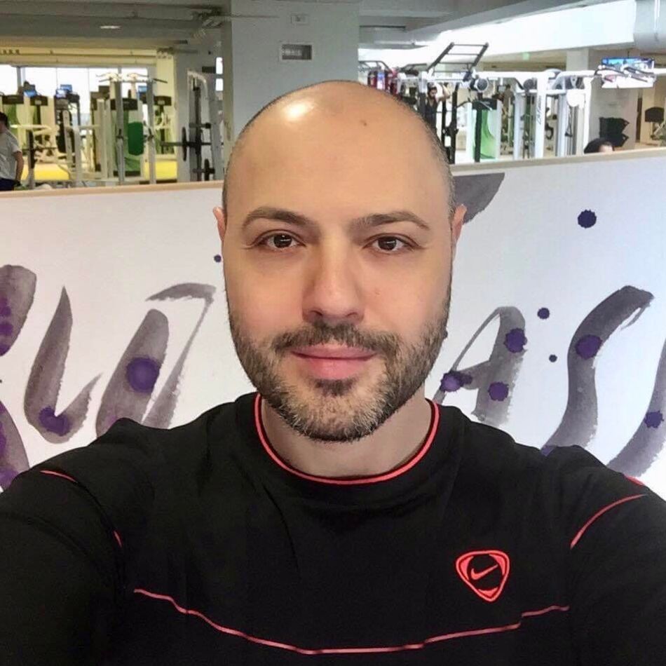 Mihai Mitoșeru este în continuare cu gândul la Noemi, la 4 ani de la divorț. Prezentatorul își dorește cu ardoare împăcarea