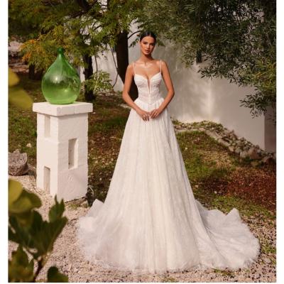 De ce să alegi o rochie de mireasă boho cu design lejer pentru o nuntă relaxată și plină de emoție 