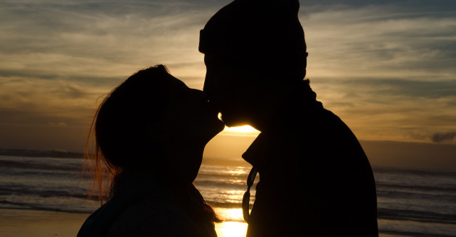 Sase moduri pentru a atrage un partener de incredere