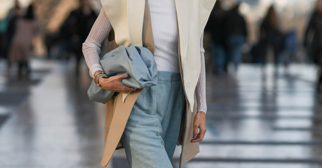 Cum să porți vesta cu bluză sau cămașă: 6 idei de ținute elegante și moderne 