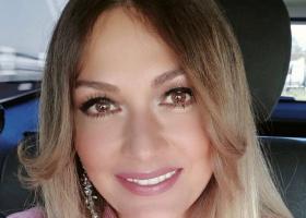 Felicitări! Băiatul Ancăi Țurcașiu s-a căsătorit cu aleasa inimii lui. Actrița a fost toată numai un zâmbet