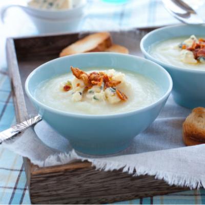 Rasfat de toamna: supa crema de conopida cu bacon 