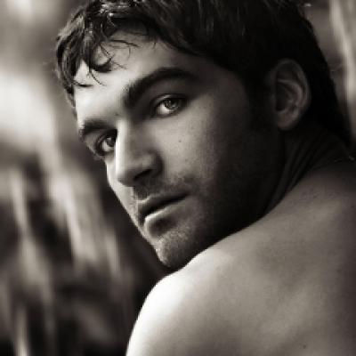 Top 10 Machos Latinos Calientes