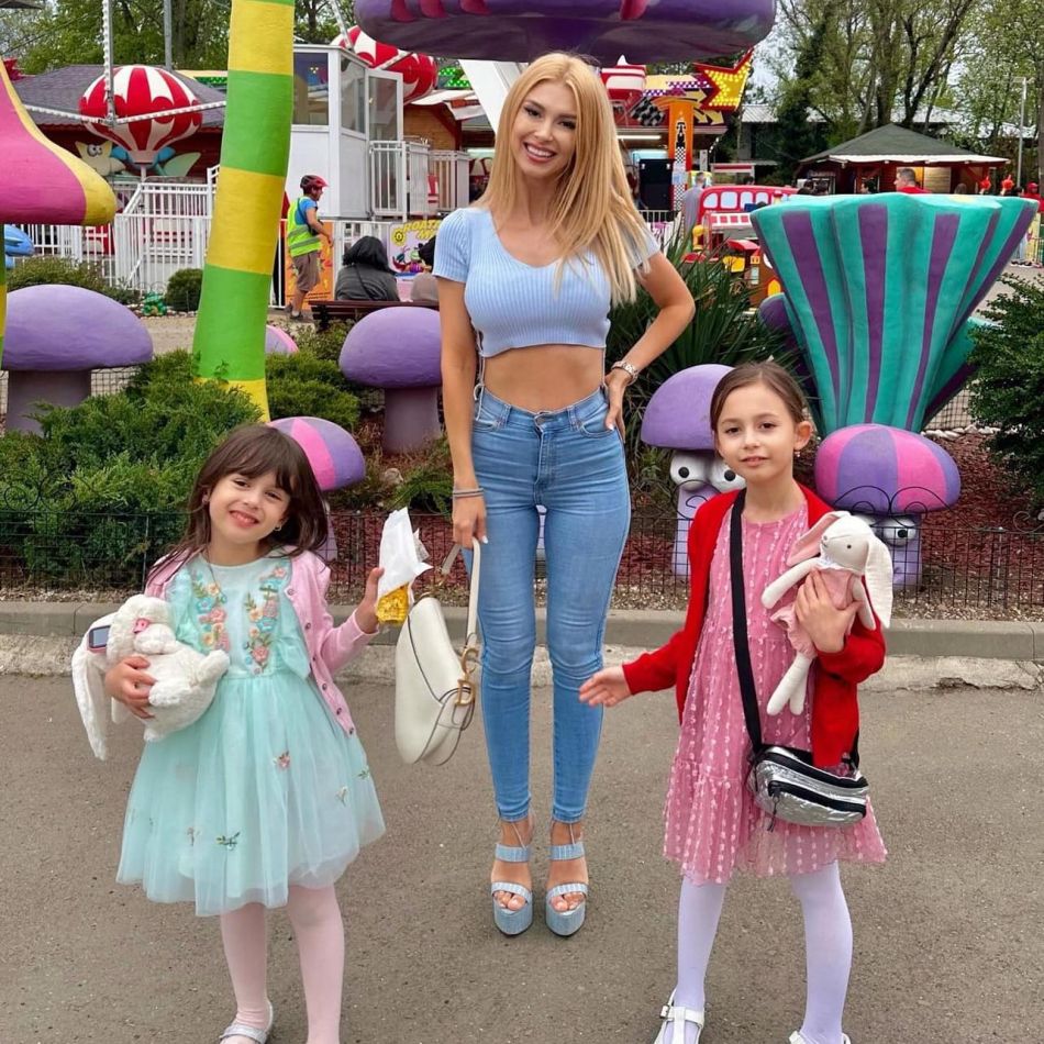 Andreea Bălan, mesaj emoționant de ziua fiicei sale: Clara m-a învățat să iubesc necondiționat. Imagini de la petrecerea de vis 