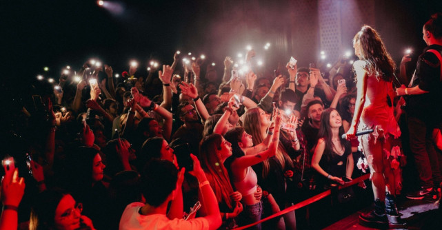 Holy Molly a lansat albumul PULS la Club Control: Vă iubesc. Vă mulțumesc, nu mă mai simt singură după albumul ăsta